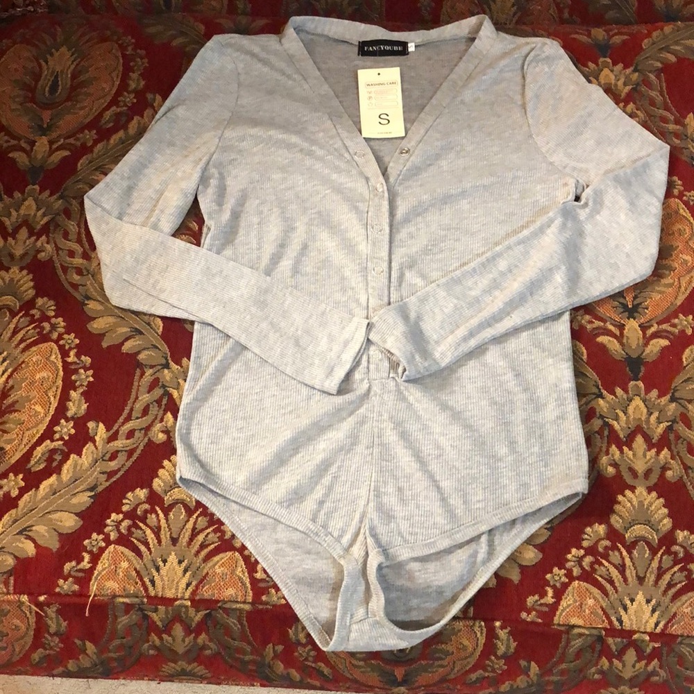 One piece long sleeve Sz small gray shirt with tags